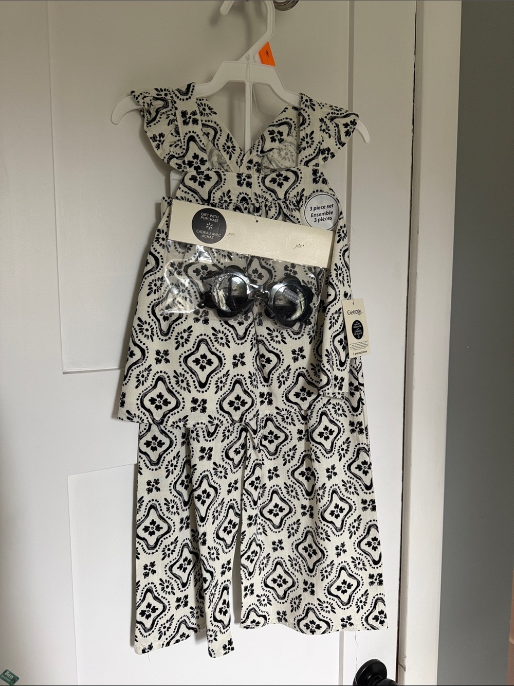✨3/$45✨George Black & White Floral Geometric Matching Set